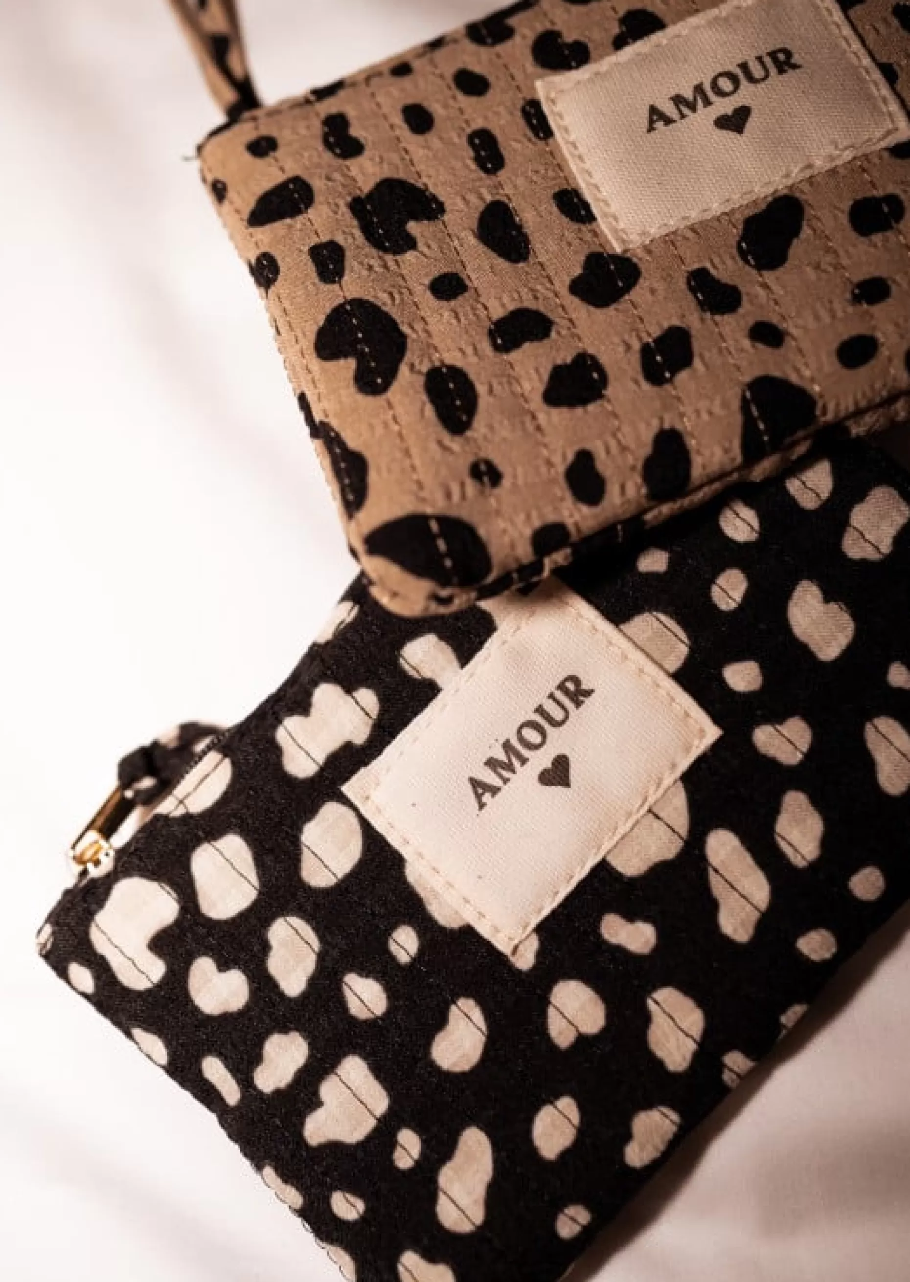 Flash Sale Pochette Amy - Noire à Tâches - Logo AmourEasy Clothes Sacs & Pochettes