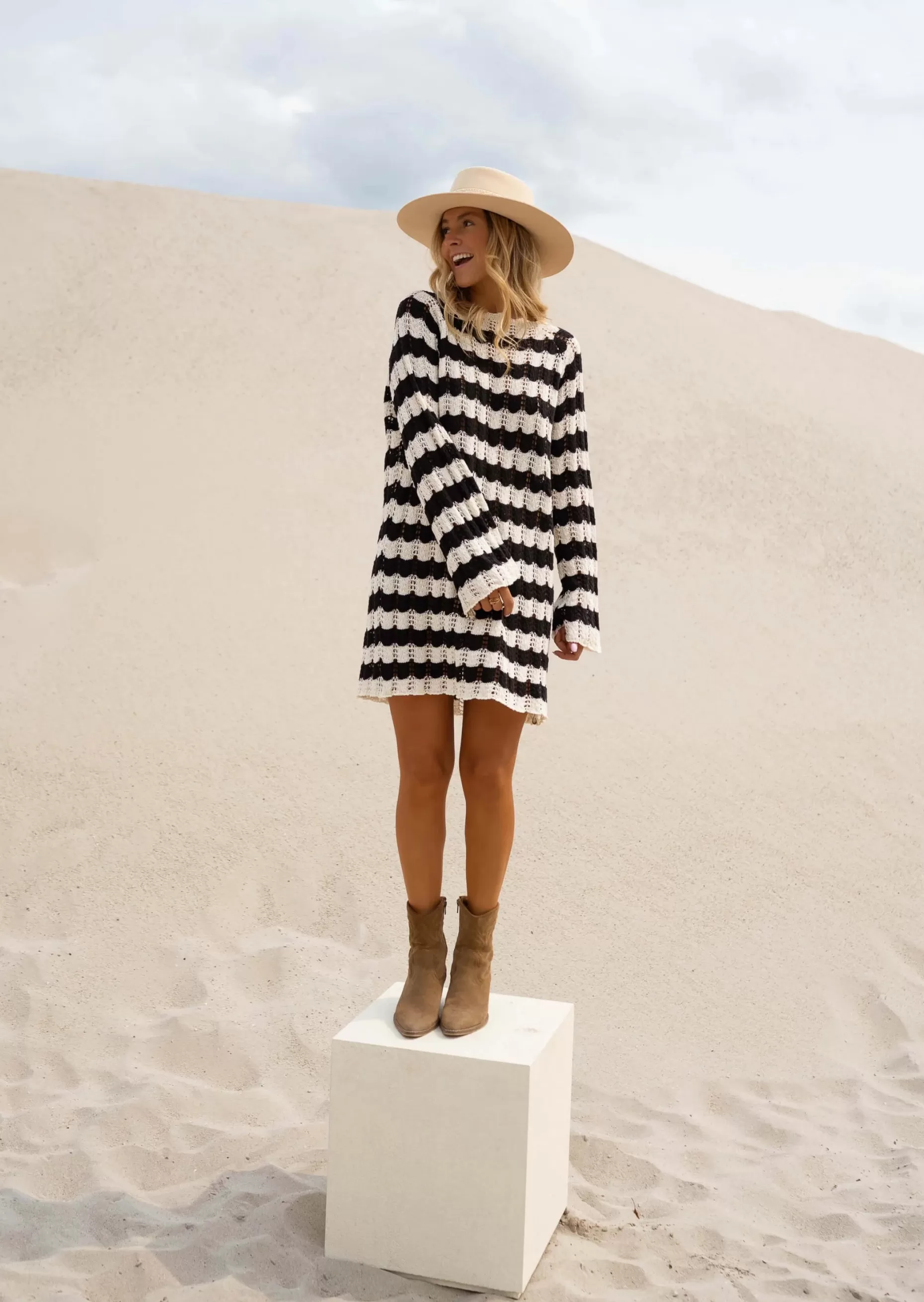 Best Robe Clarence - Noire & Écrue - Crochet - Made In ItalyEasy Clothes Femme Robes