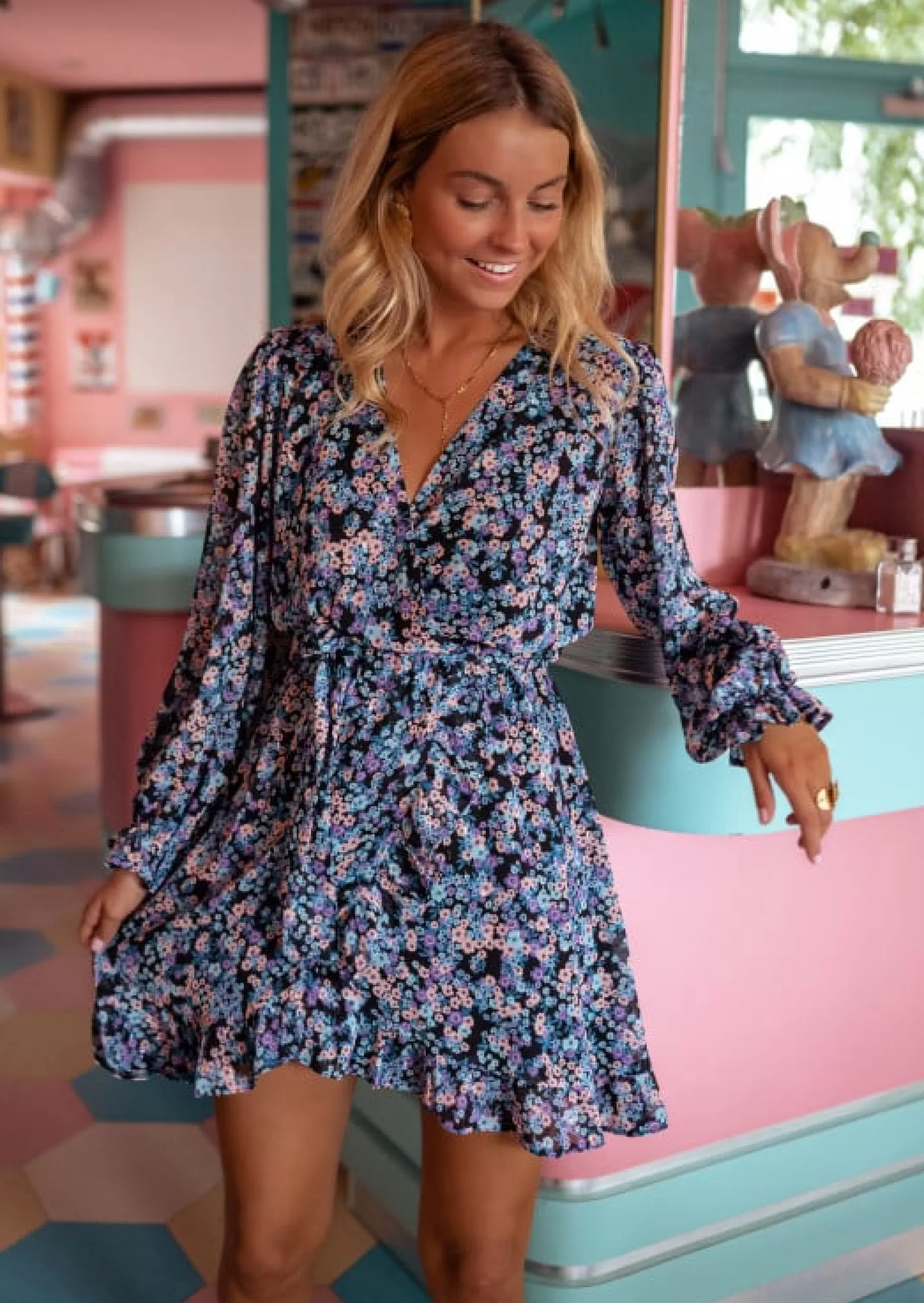 Store Robe Hilary - À Fleurs - Décolleté en V - Création Easy Clothes Femme Robes