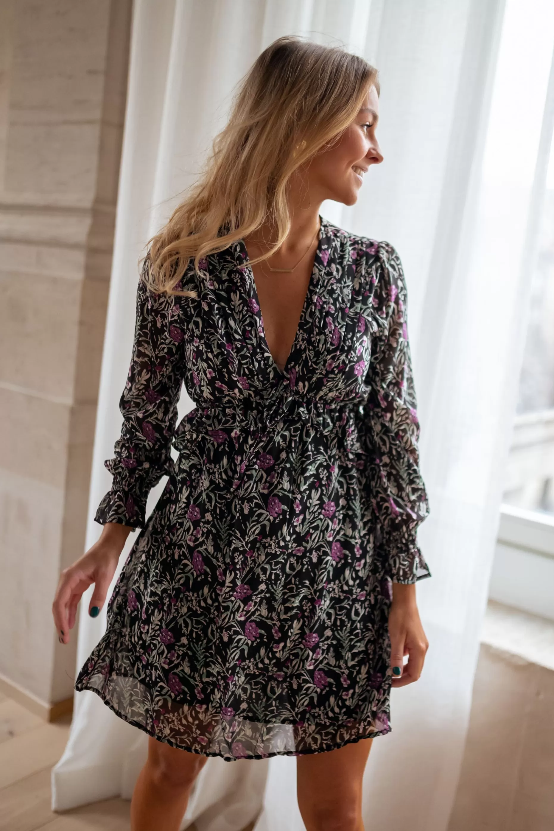 Sale Robe Lolly - noire à fleursEasy Clothes Femme Robes