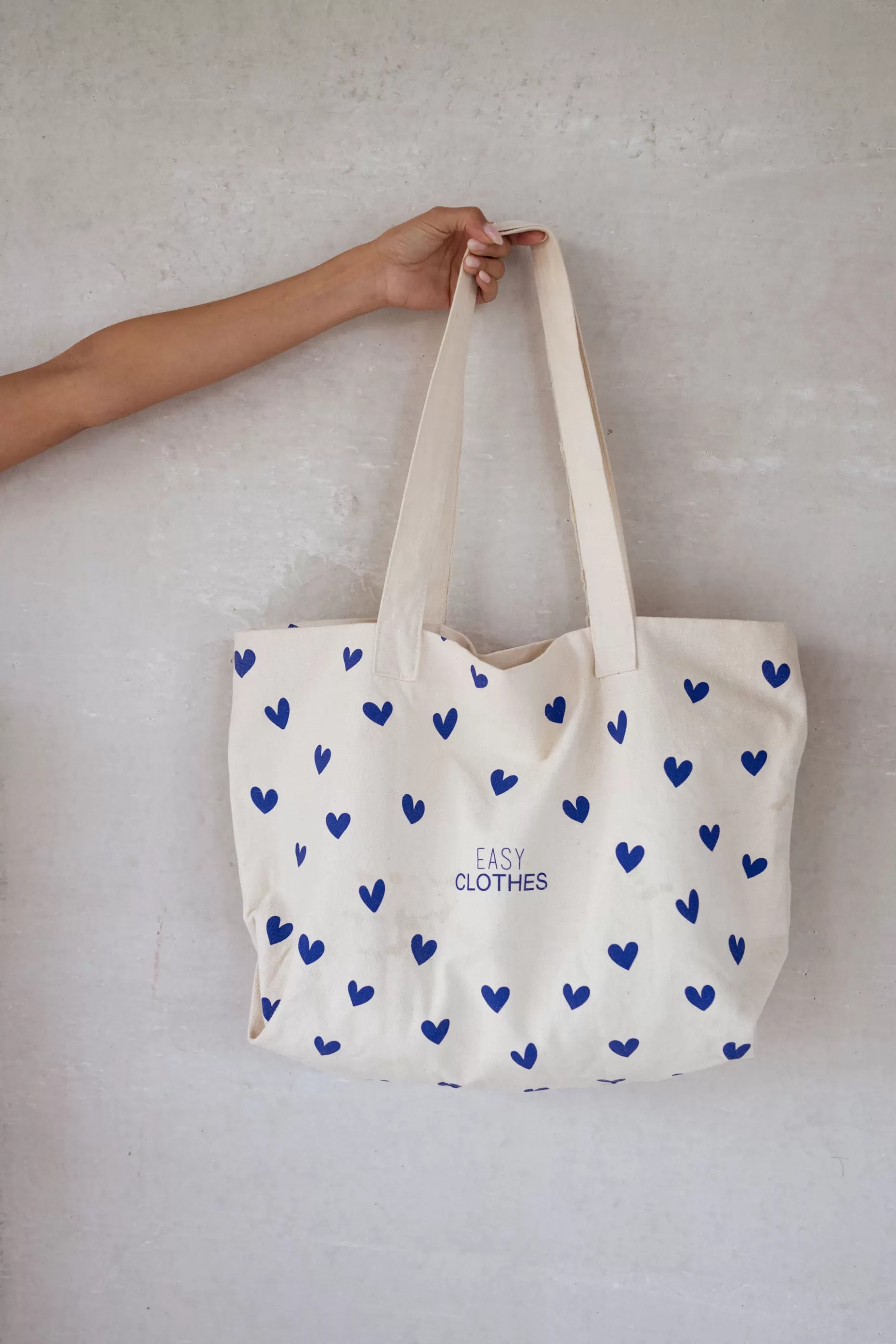 Sale Tote bag Easy Clothes - à coeurs bleus Sacs & Pochettes